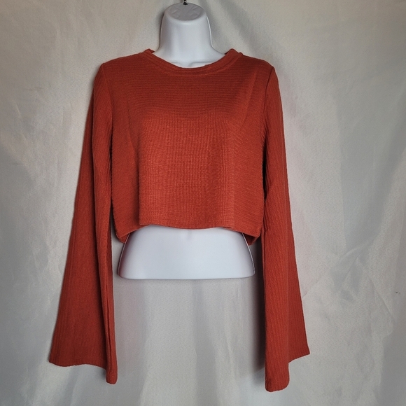 NWT Band of The Free Rust Long Bell Sleeve Cropped Ribbed Top Women's Size M - Picture 3 of 10